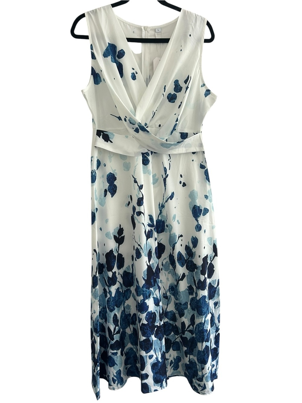 NWT Amazon Sleeveless V-Neck Blue Floral Wrap Midi Dress Size L